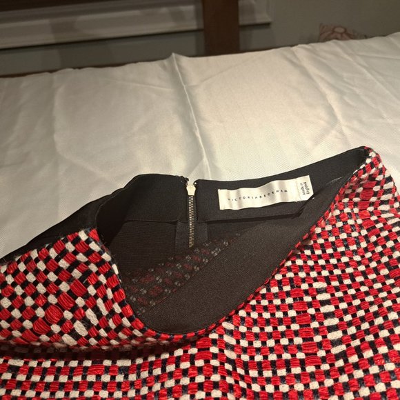 Victoria Beckham pencil skirt - Picture 2 of 3